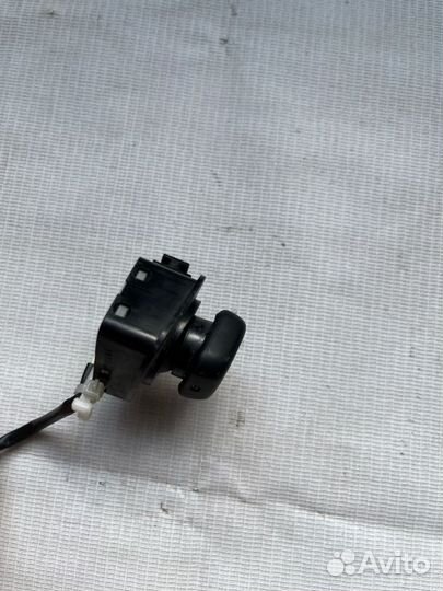 Кнопка регулировки рулевой колонки Toyota Land