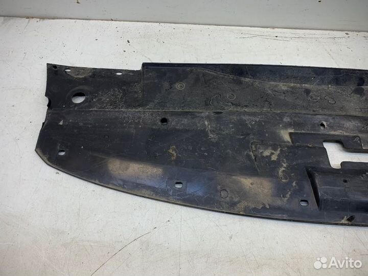 Накладка замка капота Porsche Cayenne 958