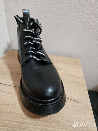 Ботинки женские