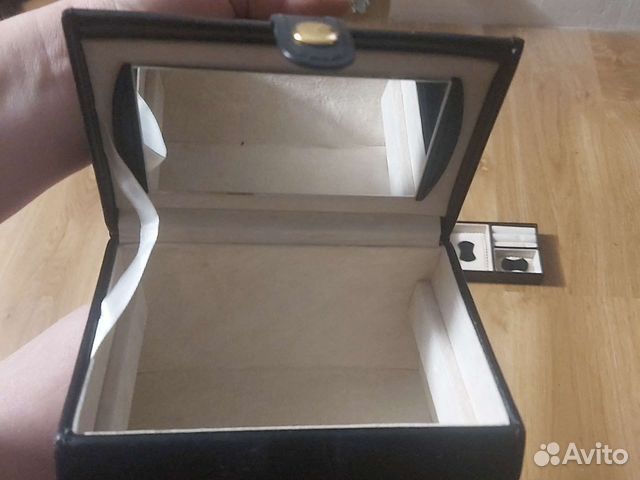 Шкатулка для украшений