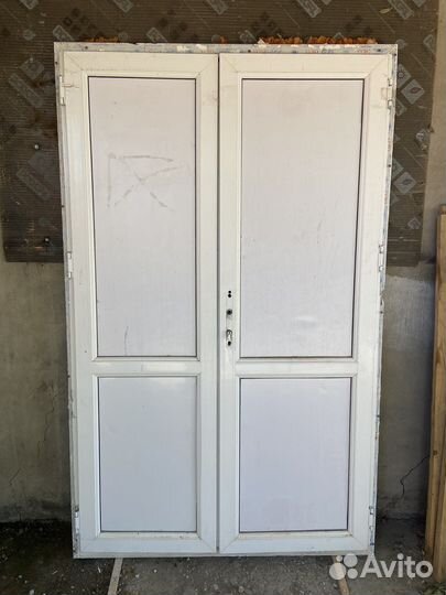 Дверь пластиковая