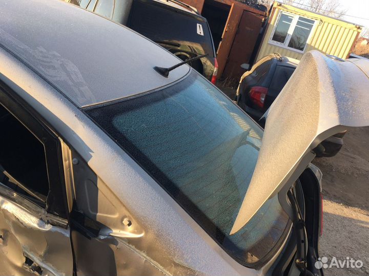 Заднее ветровое стекло для Хендай Солярис