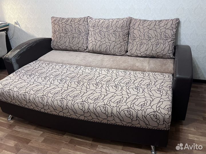 Диван раскладной б/у
