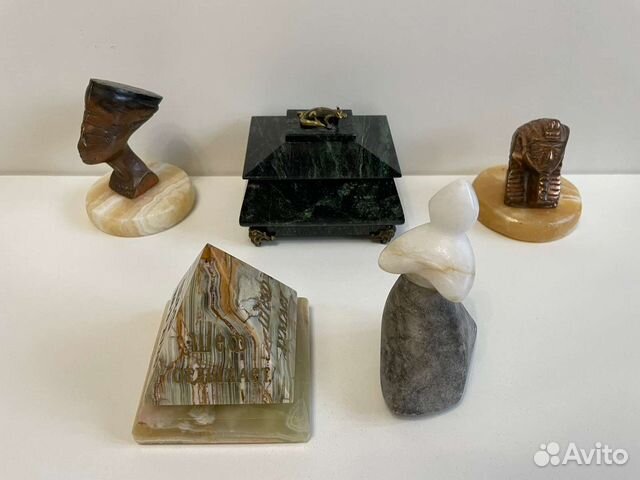 Сувенирные статуэтки и шкатулка из камня, Египет
