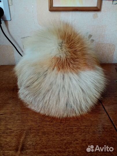 Шапка из меха лисы