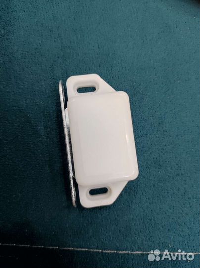 Магнит мебельный