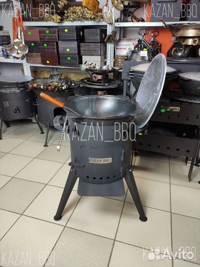 Казан чугунный 12 литров. Комплект