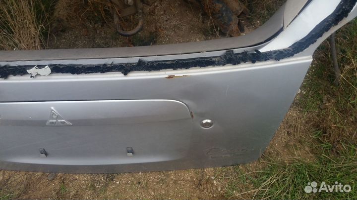 Крышка багажника на митсубиси дион