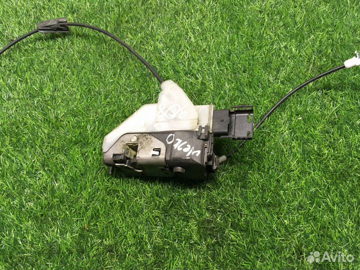 Замок двери задней левой Peugeot 308