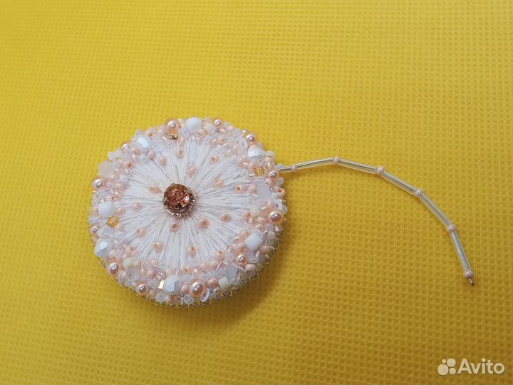 Брошь ручной работы