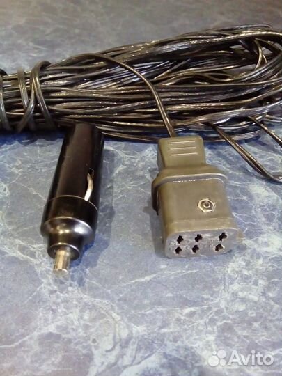 Шнур с разъёмом и кнопкой в корпусе СССР