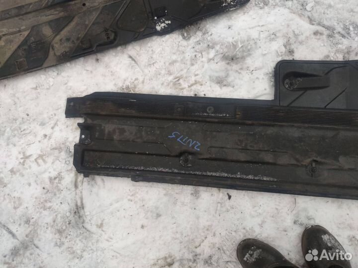 Защита днища правая Mercedes-Benz C-Класс