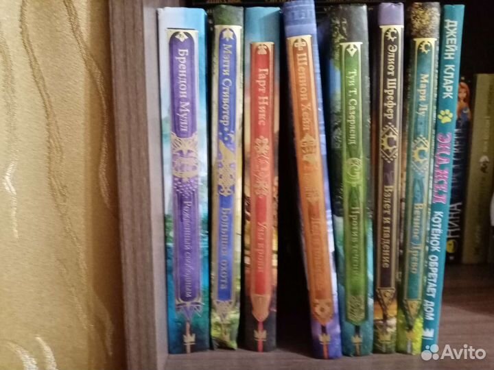 Современные книги для подростков и детей