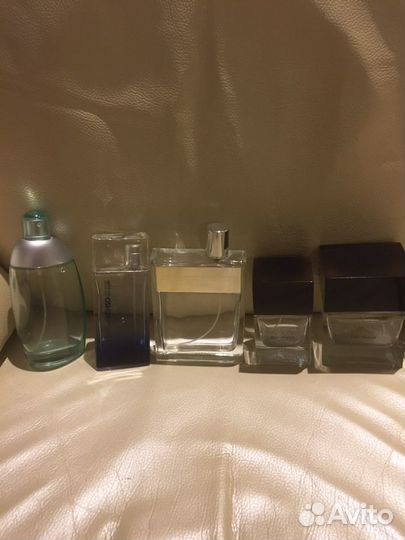 Винтажные и современные флаконы от духов