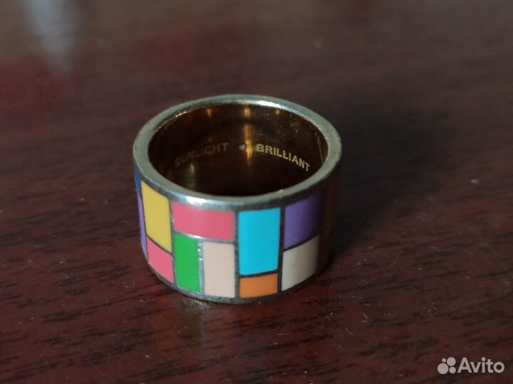 Кольцо с эмалью