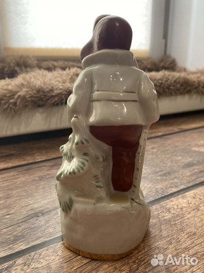 Статуэтка Лыжник. Фарфор, СССР (Полонне зхк)