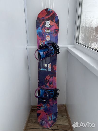 Сноуборд Rossignol Tesla с креплениями 143 женский