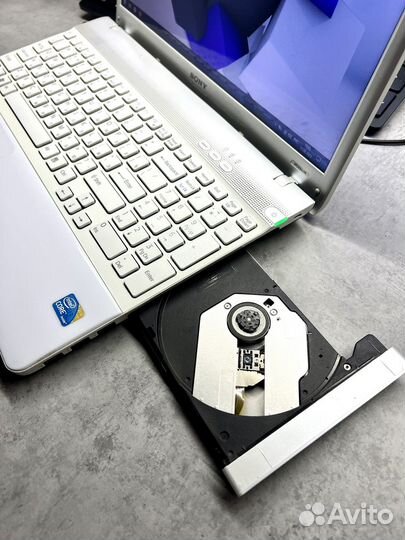 Мощный «Sony« i3 на SSD (4ядра/6 Gb)