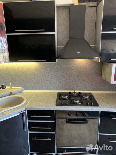 Кухня бу угловая