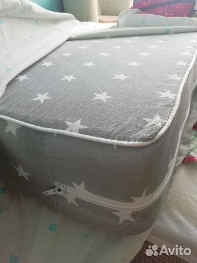 Детская деревянная кроватка с матрасом