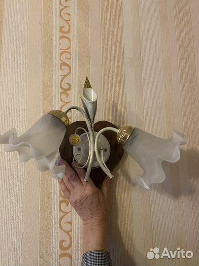 Настенный светильник бра