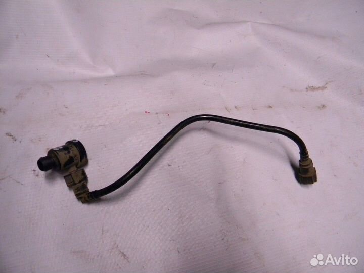 Трубка вакуумная C4 2005-2011