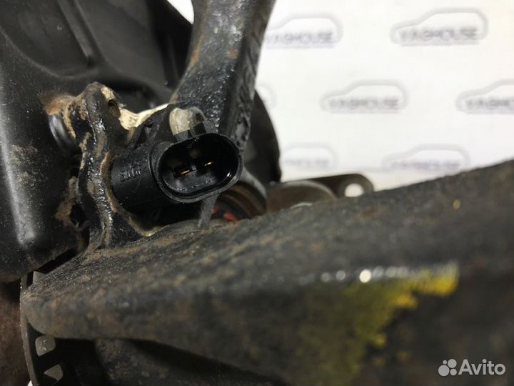 Кулак поворотный Volkswagen Golf 4 поколение