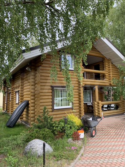 Коттедж 250 м² на участке 15 сот.