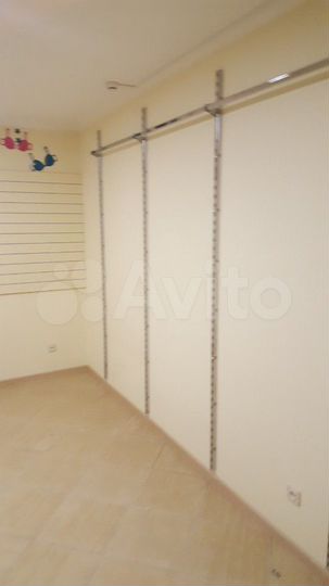 Сдам торгово офисное помещение. Красная линия 50 м