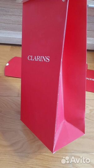 Подарочная коробка упаковка