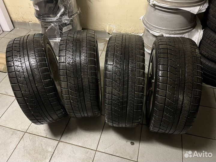 Оригинальные диски ауди с зимними шинами R18