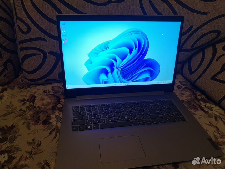 Ноутбук Lenovo IdeaPad 17.3