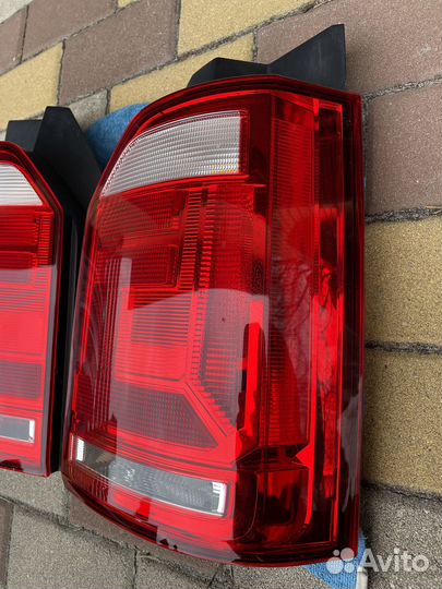 Задние фонари Volkswagen Caravelle