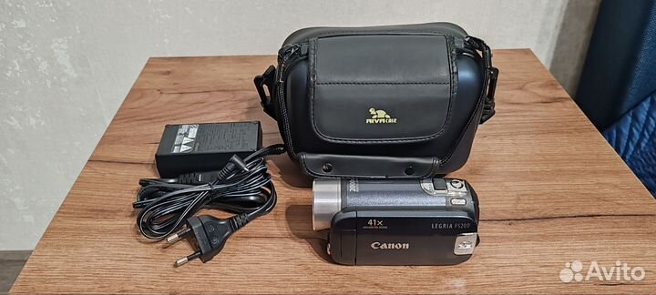 Цифровая камера canon