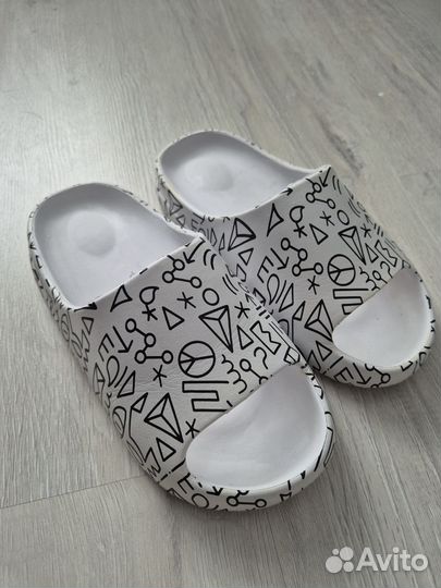 Шлепки 38-39 рр