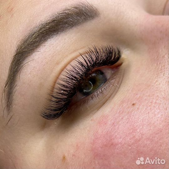 Наращивание ресничек,ногтей