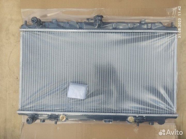 Радиатор двс Nissan Bluebird U14 QG18DE/20