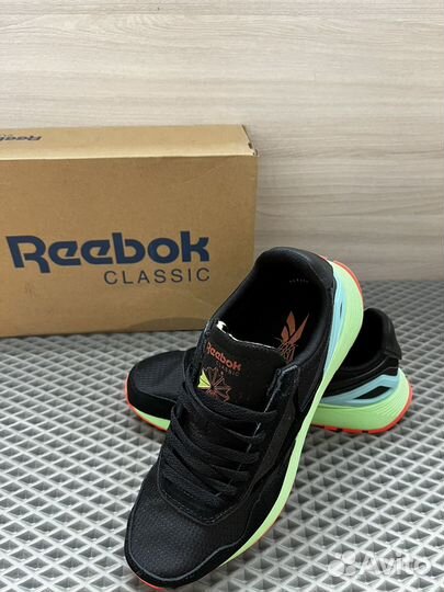 Кроссовки Reebok Classic Leather Legacy