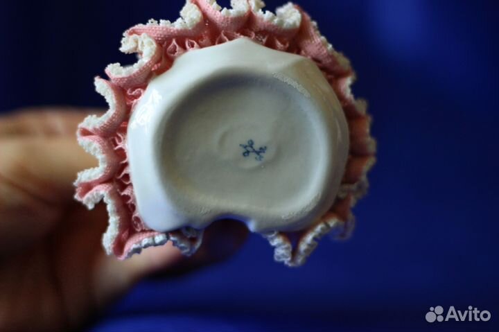 Статуэтки кружевной фарфор