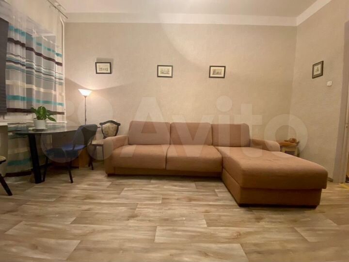 2-к. квартира, 50 м², 2/3 эт.