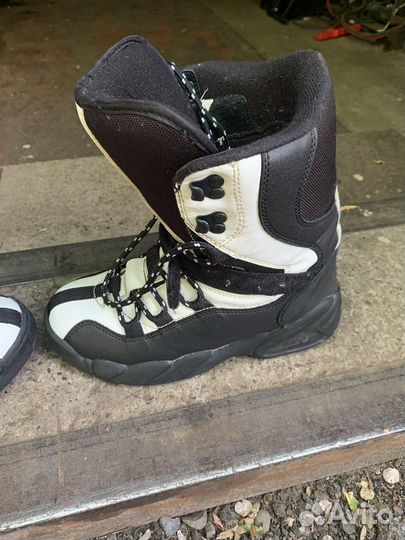 Сноубордические ботинки женские