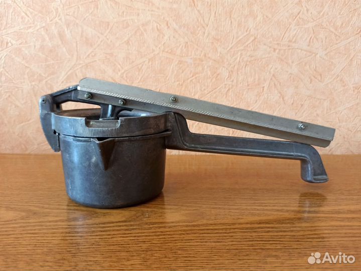 Соковыжималка ручная СССР