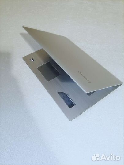 Lenovo с большим экраном(17.6/A6/8/две видеокарты