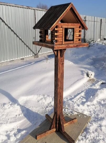 Кормушка для птиц, скворечники