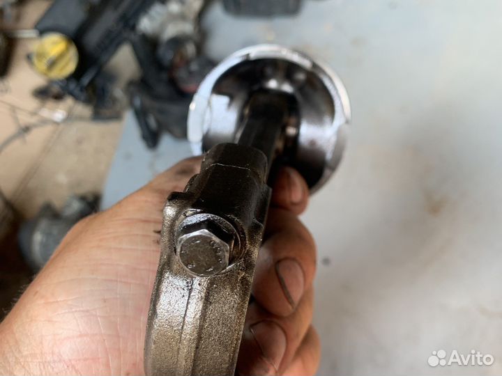 Поршень с шатуном renault 1,5 dci