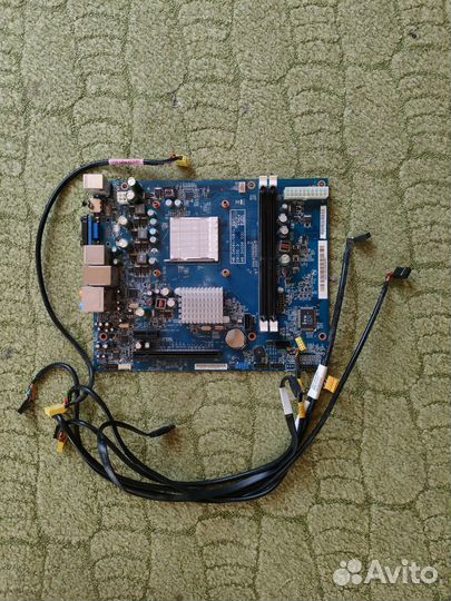 Материнская плата