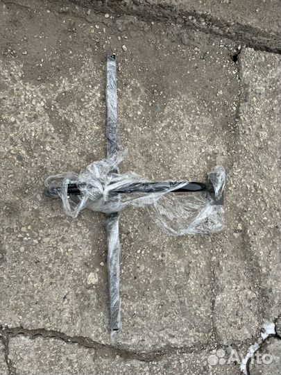 Фаркоп ваз 21214, 2131 нива. Новый