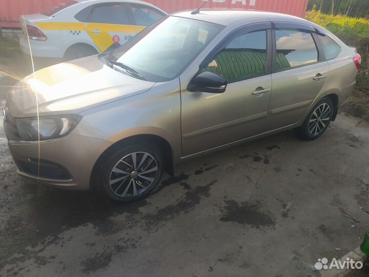 LADA Granta 1.6 МТ, 2021, 70 786 км
