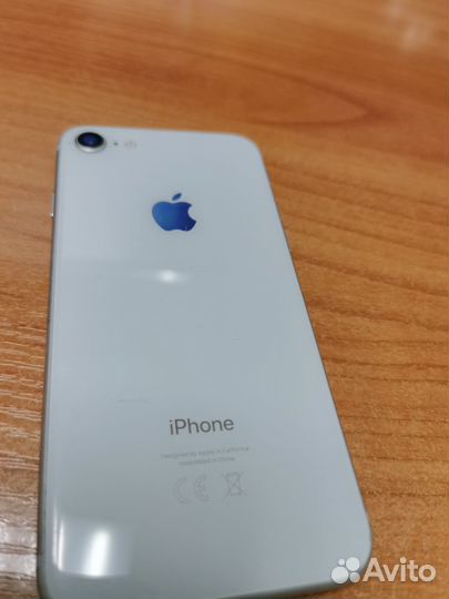iPhone 8, 64 ГБ