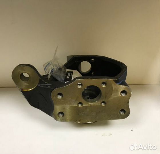 Поворотный кулак Case 580 590 SM SLE